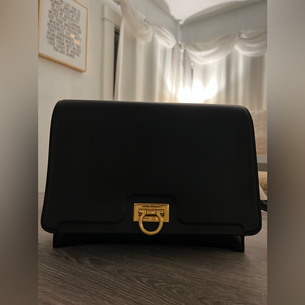 Ferragamo Trifoldflap Shoulder bag